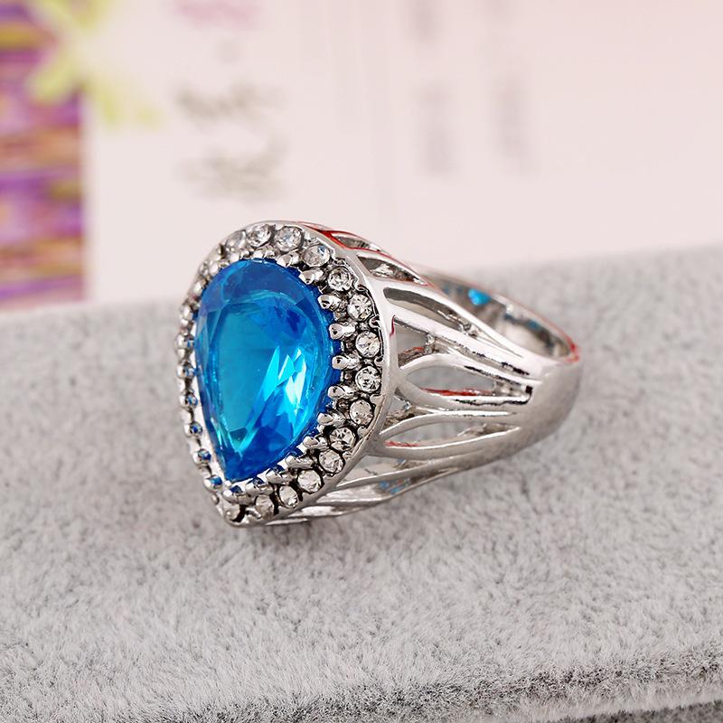 Retro Turquoise Diamond-Inlaid Ethnic Ring
