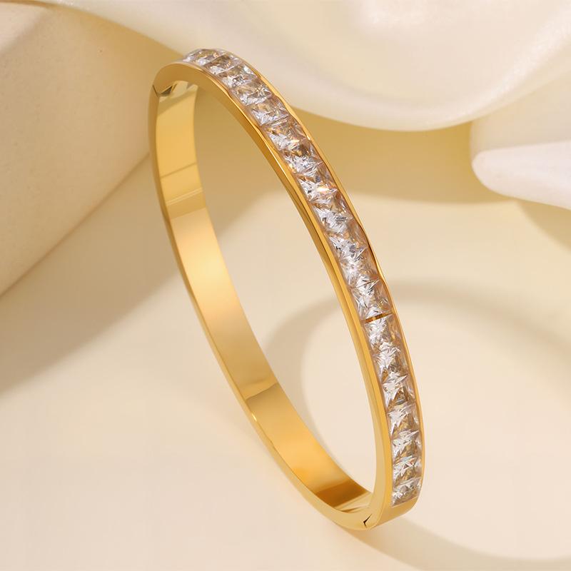 Titanium steel , square moissanite light luxury  for women, European and American fashion niche high-end .