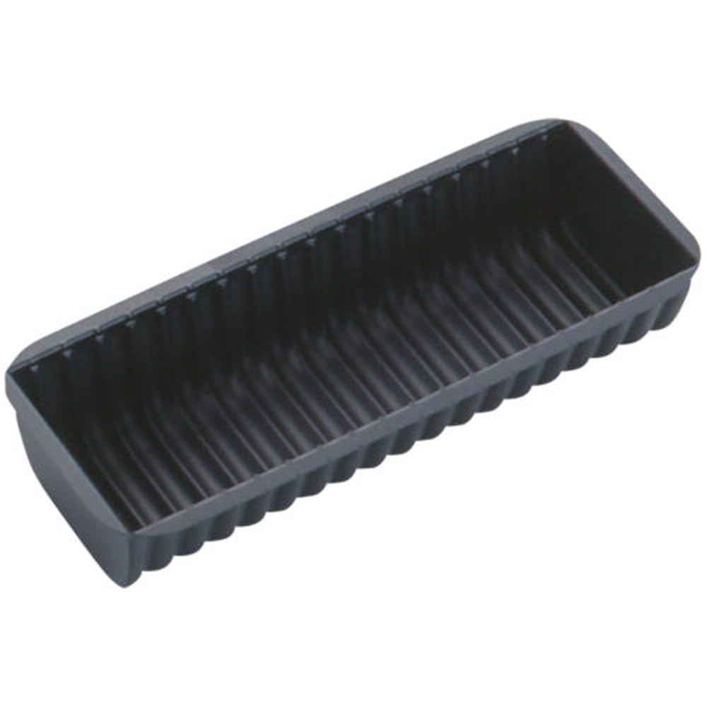 

Tiger Crown Black Web Pound Cake Mold 5065
