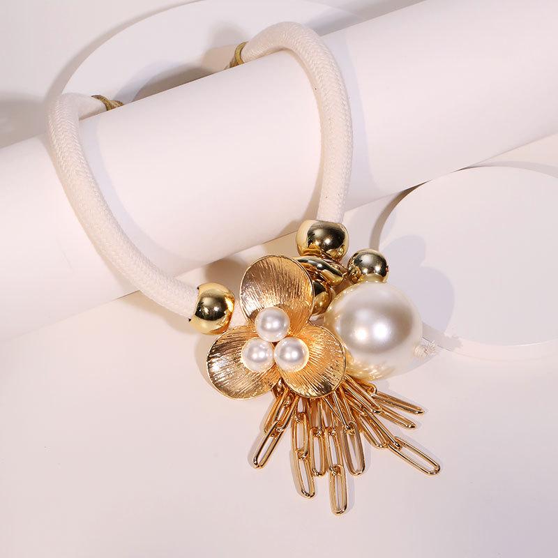 

Vintage Pearl Tassel Choker with Floral Design