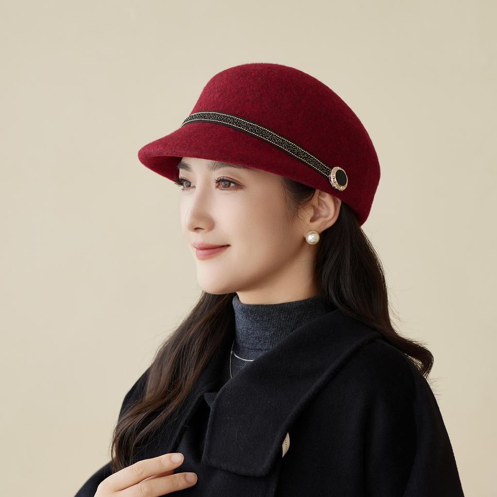 Autumn and Winter Women's Retro Style Beret Equestrian Hat Fashionable Warm Duck Tongue Hat