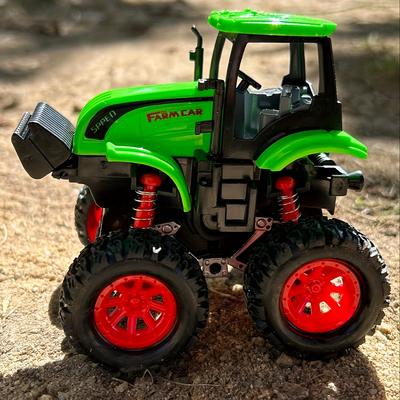 Farmer Stunt Car Inertia 4x4 Dual Inertia Stunt Verde Arrampicata 360° Spin Flip Shock Pneumatici Spessi Fuoristrada Scooter Giocattolo Auto come Regalo di Halloween