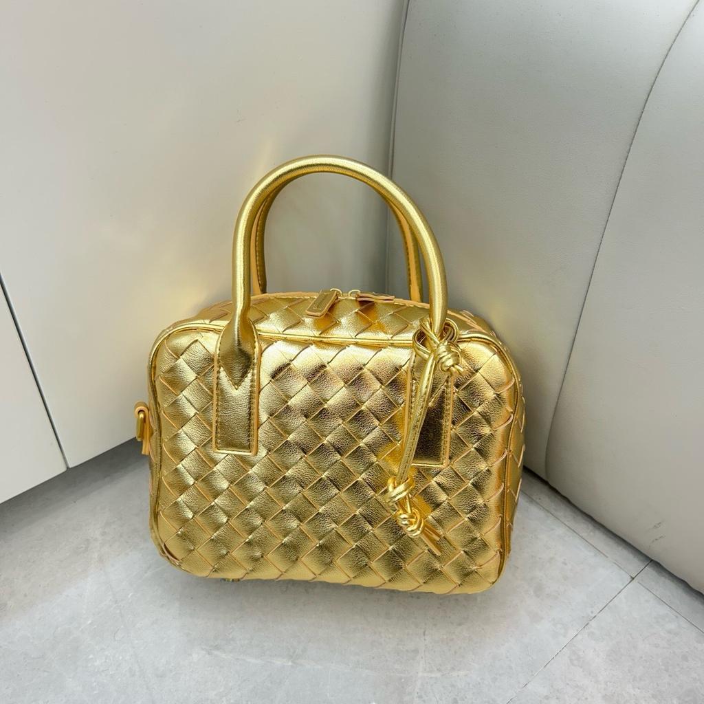 2025 Cross-border leather woven bowling bag, foreign trade explosion, cowhide small square bag, portable messenger shoulder bag, female