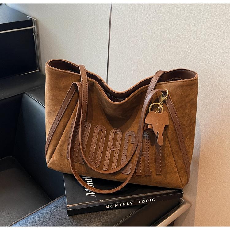 Autumn and Winter Retro Large-capacity Bag Women's 2024 New Fashion Commuter Shoulder Bag Suede Matte Tote Bag