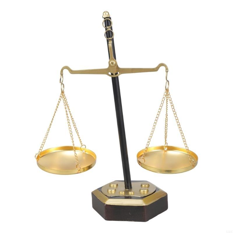 

Unique Metal Justice Scale Ornament Antique Balance Scale Sculpture for Enhancing Living Room and Workspaces Ambiances X3UC