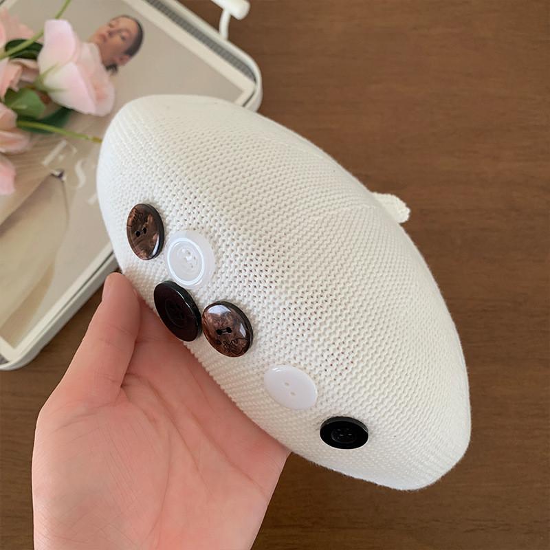 

Элегантный берет летняя шляпа с винтажной пуговицей и полым дизайном для ношения унисекс белый