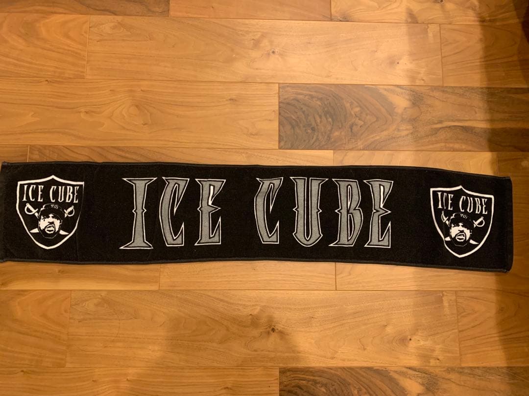 

[USED] ICE CUBE towel concert gift Ice Cube
