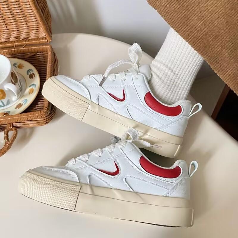 Koreanische Board-Schuhe Herren- und Damen-Ins-Trend 2025 neu Frühling und Herbst Hongkong-Stil Retro Chic Paar Casual Sport Weiße Schuhe