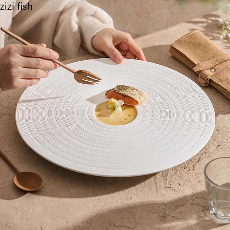 White Ceramic Flat Plate Three Legged Dining Plates Sushi Plates Pasta Dish Dessert Bowl Sashimi Plate Fruit Dish Dim Sum Dish