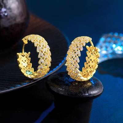 Boucles d'oreilles en Dentelle Française Luxe Léger Zircon Super Scintillant Design Creux Légèrement Incrusté de Diamants Boucles d'oreilles