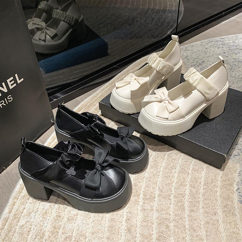 Mary Jane Schuhe Damen Herbst und Winter 2024 neu dicksohliger Muffinboden dicker Absatz kleine Lederschuhe Schleife Einzelne Schuhe hohe Absätze