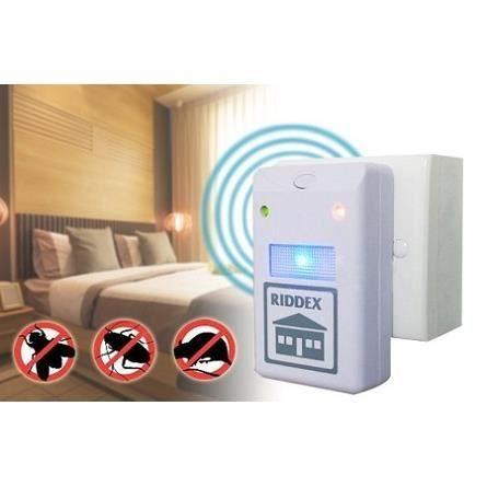 Prise anti insectes