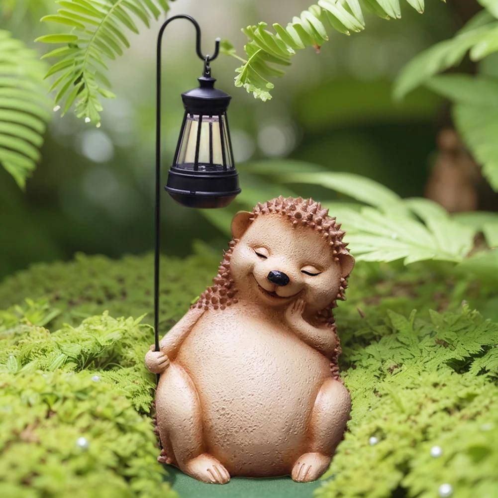 Funny Resin Animal Sculpture with Solar Outdoor Light Outdoor Lawn Decor Garden Frog Ornament for Patio Balcony Yard Lawn Decor