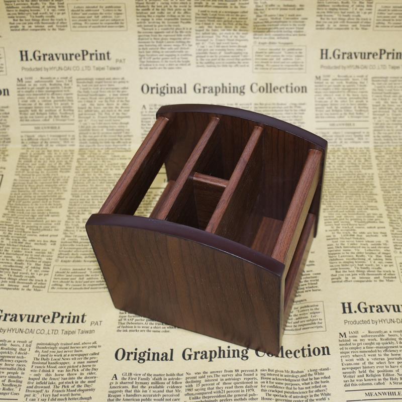 1Pcs Creative Pen Box Fashion Desktop Ornaments Learning Blogger Chinese Style Pen Holder Office Desk Storage Supplies