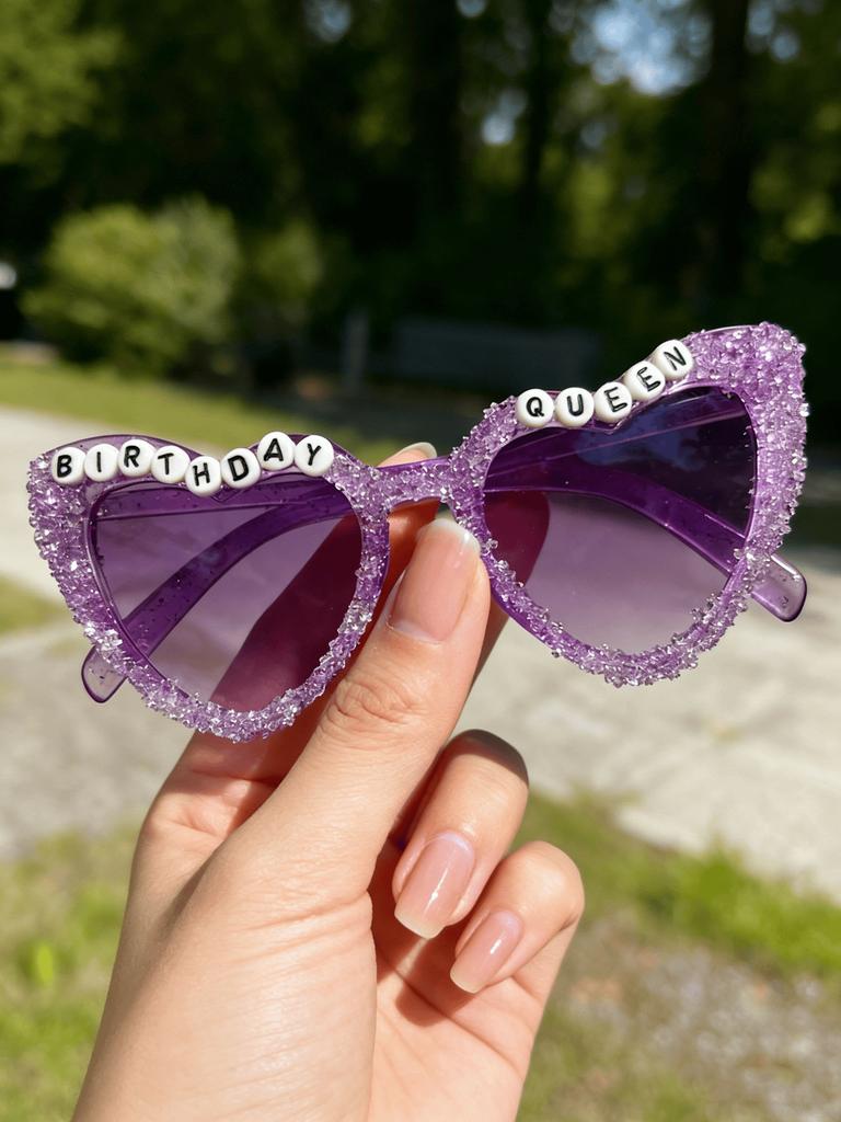 2026 Glitter Heart Sunglasses For Women Birthday Girl Bride To Be Letter Decor UV400 Protection Party Shades KJ196