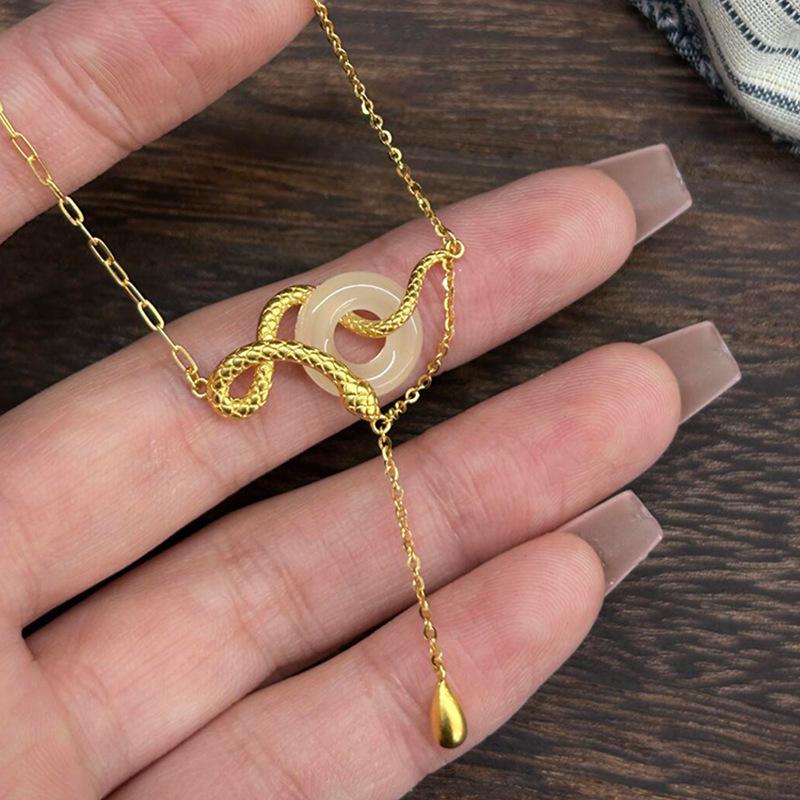 Golden Spirit Snake Necklace with White Agate Ping An Kou Jade Pendant – Zodiac Year of the Snake 2025, Women s Autumn/Winter Clavicle Chain.
