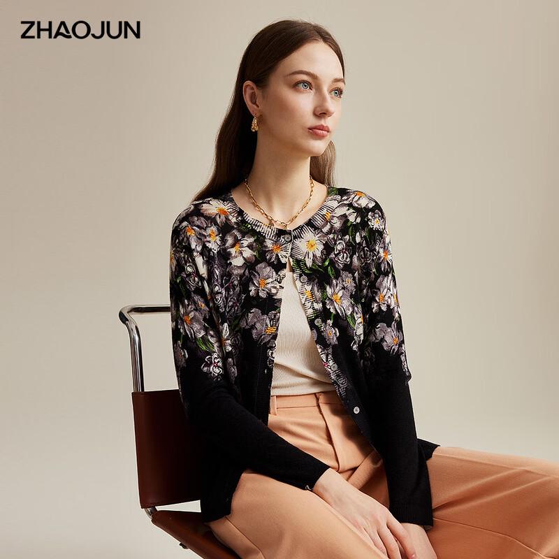 Women's Fine Wool Floral Print Round Neck Cardigan