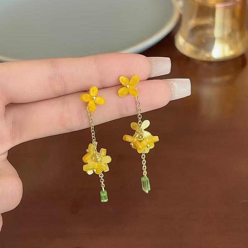 Elegante Osmanthus-Perlenohrringe Elegante Gelbe Blumenohrringe für Damen Lange Quasten Florale Ohrringe Statement-Schmuck