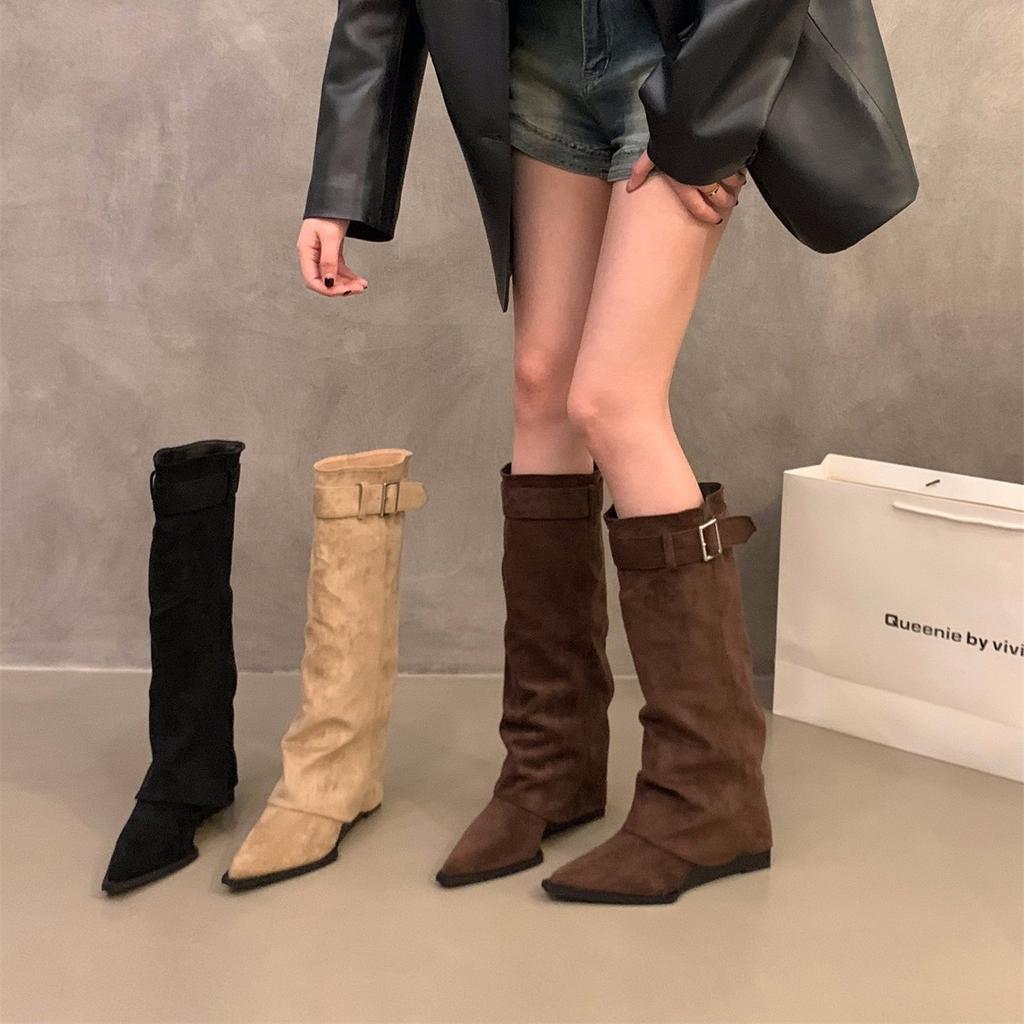Kilklack Högklack Spetsiga Mocka Pile Stövlar Medium Riddarstövlar Damskor 2025 Vinter Skinny Långa Stövlar