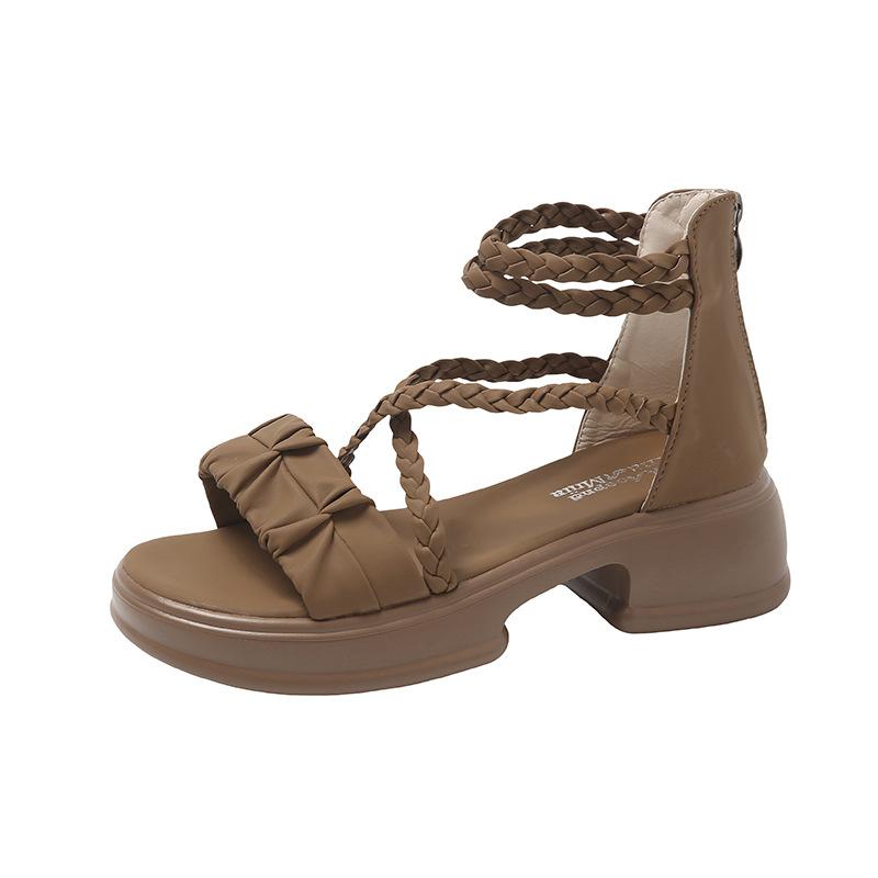 Fairy wind platform sandals female outer wear summer new 2025 Internet celebrity soft sole word with beach non-slip sandals