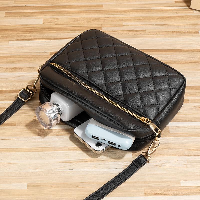 Autumn and winter women's bags classic simple embroidery rhombus small square bag zipper design small mini mobile phone bag batch
