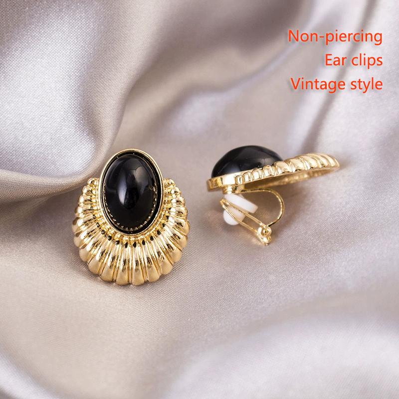 Vintage Geometric Metal Clip On Earrins for Women Fashion Classic Black Ear Clips Non Pierced Girls Gifts Jewelry