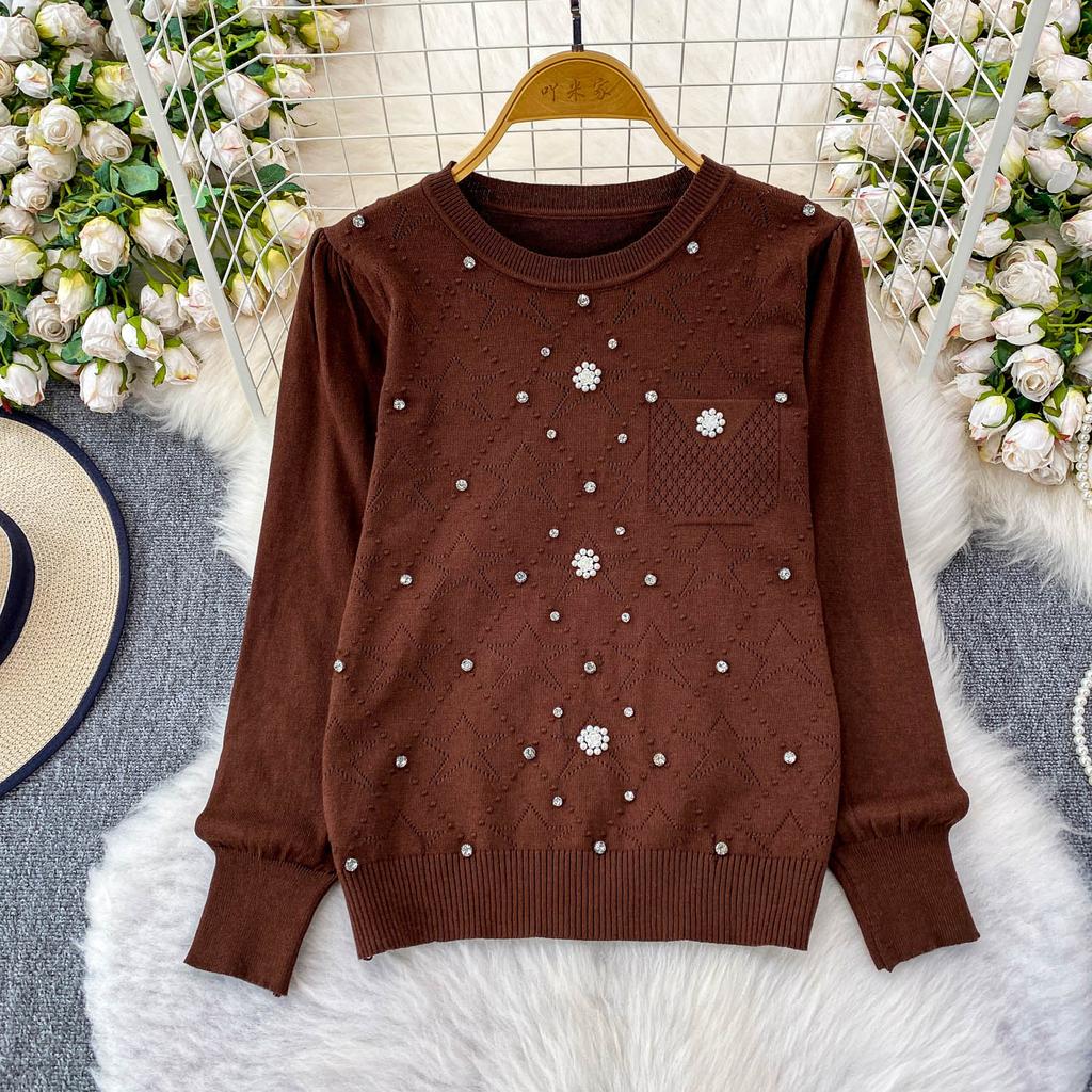 A Loose and Slimming Knitted Sweater for Women In Autumn and Winter, Featuring A High-end, Niche Beaded and Diamond-encrusted Top