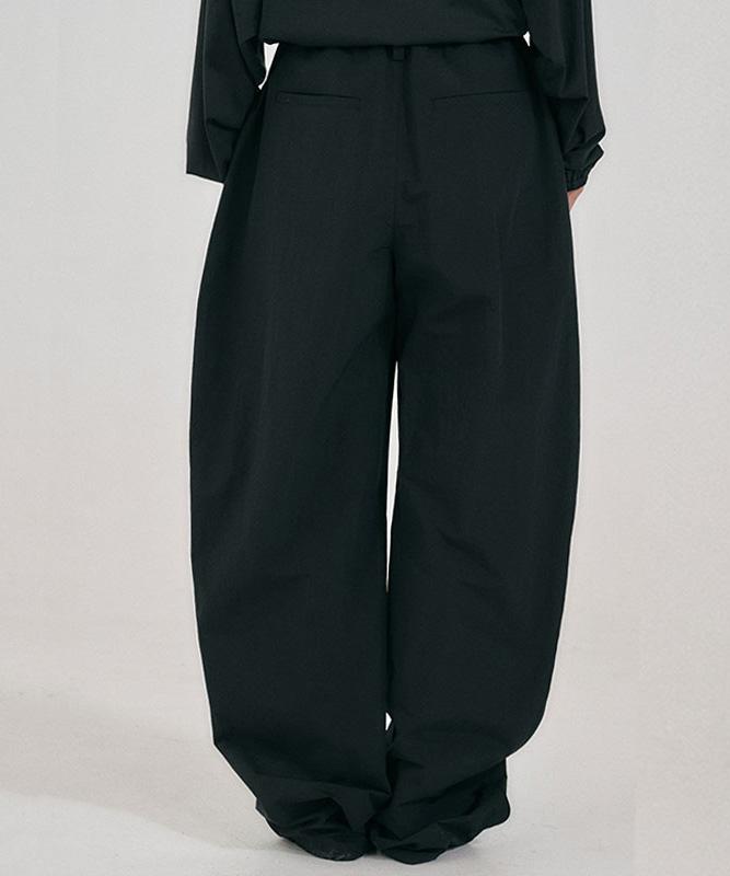 Sseodeupeulojegteu Curve Drawstring Pants Black