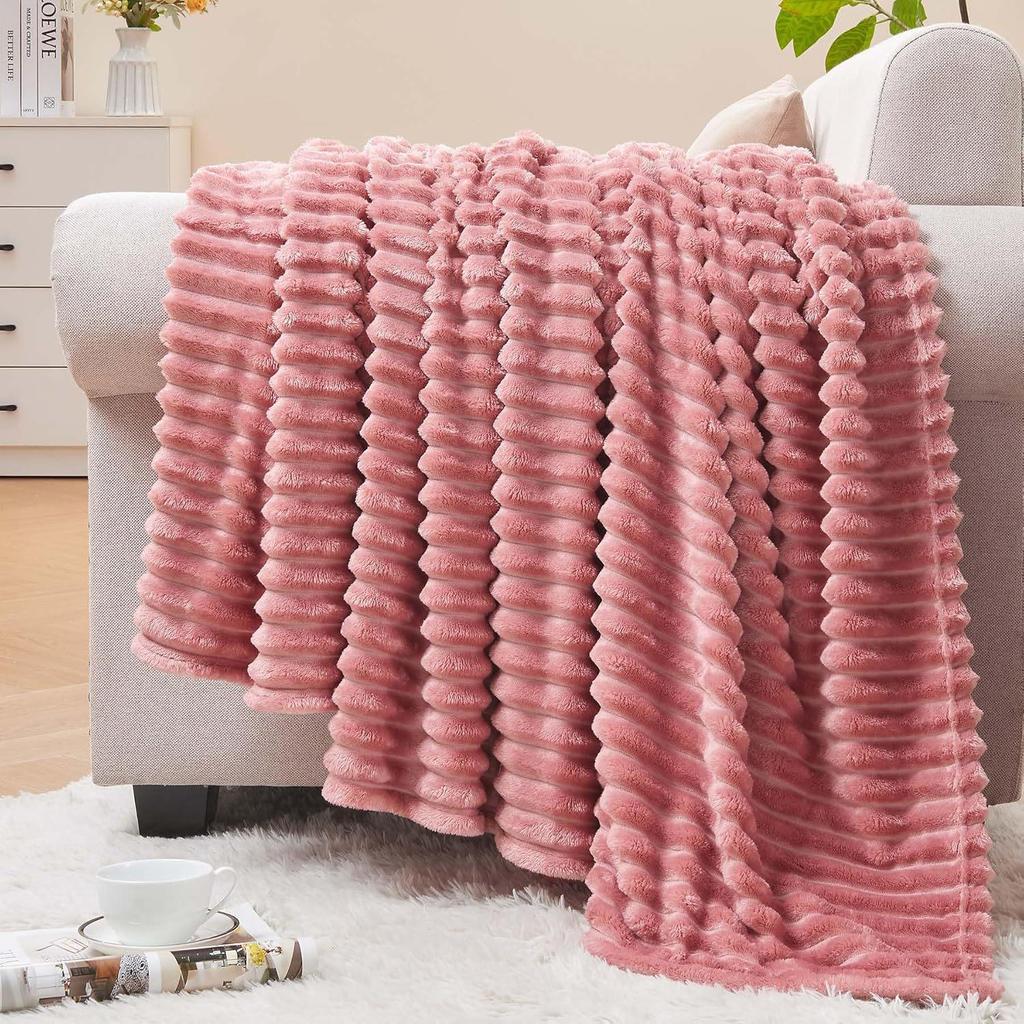 Ultra-Soft Plush Sofa Blanket - Cozy, Warm Bedding for Cold Weather