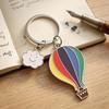 Llavero Colgante Esmalte Arcoíris Globo Aerostático Encanto Portallaves con Nube Sonriente Accesorio Decorativo para Mochila