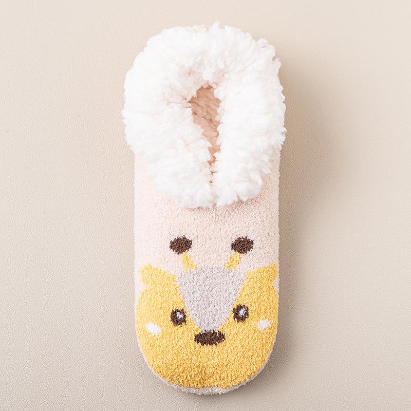 Fashion 1 Pair Cute Cartoon Christmas Home Floor Shoes Woman Winter Indoor Socks Shoes Soft Plush Anti-slip Sole Girls Warm Cotton Shoes