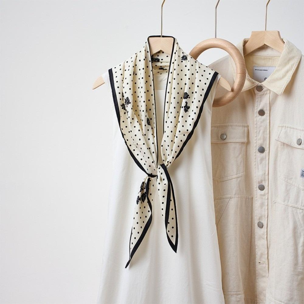 Polka Dot Daisies Scarf Advanced Shawl Trendy Hip Curtain  for Women