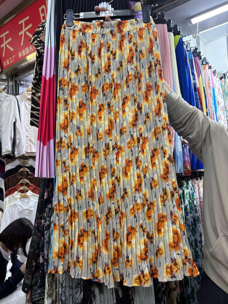 European & American Pleated Print Midi Skirt, Soft Chiffon Fabric, High Waist, Versatile Style