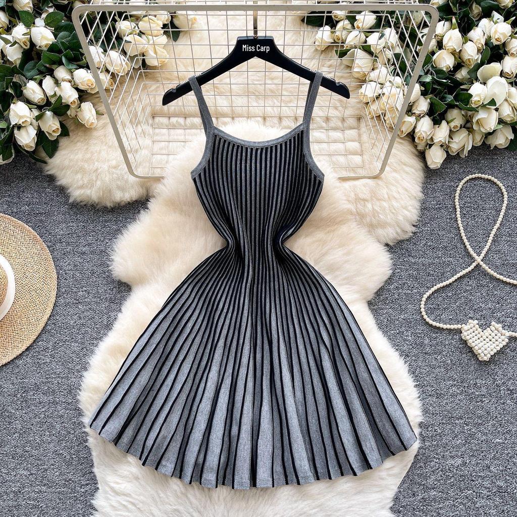 Noble Sense French Retro Autumn Dress: Spaghetti Strap, Waist-Cinching, Slimming Pleated Stripe Knit, 2025 Women's Collection