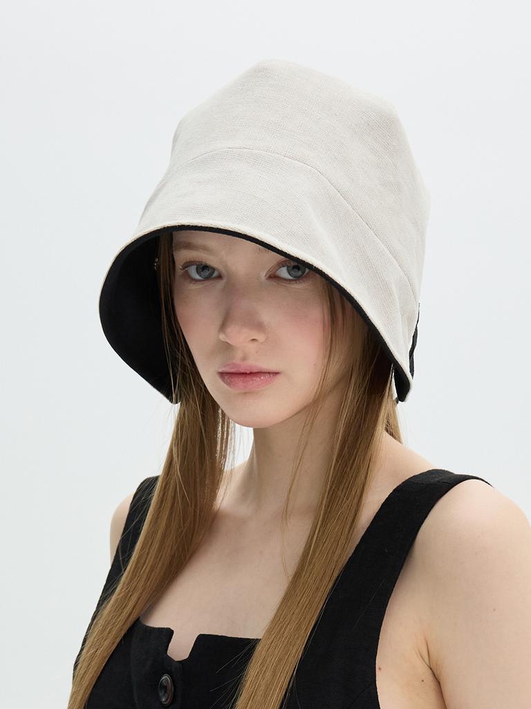 Beulaunhaes Classic Strap Bonnet