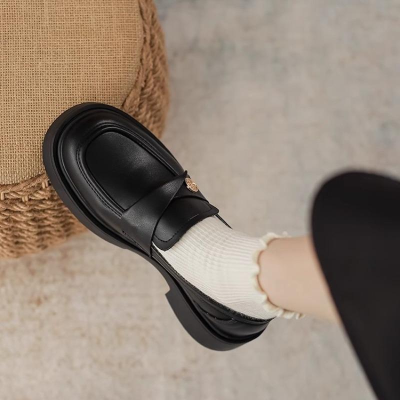 Leather gold coins women's spring new thick-heeled single shoes with thick soles and small leather shoes with one pedal.