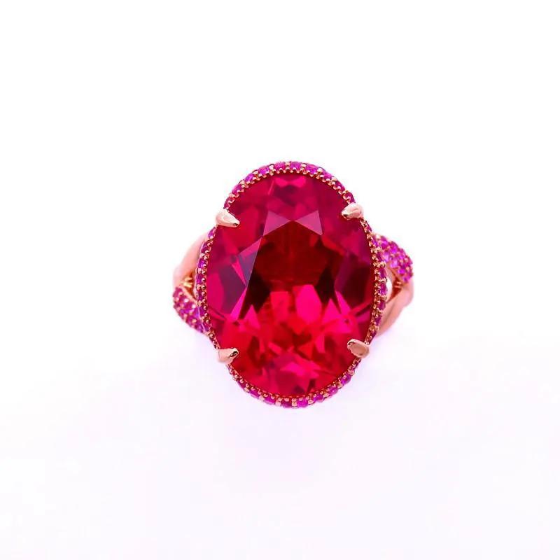 Charms Classiques Plaqué Or Rose Incrusté Rubis Rouge Magnifiques Bagues pour Femmes Nouveauté Exquise Banquet Assisté Zircon