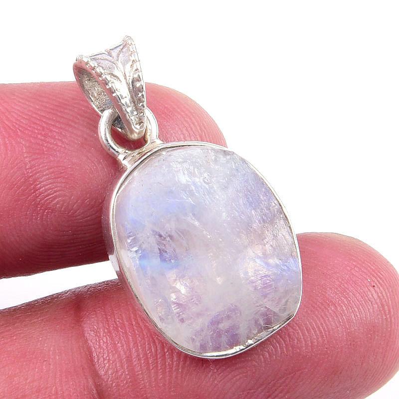 

Natural Rainbow Moonstone Gemstone 925 Solid Sterling Silver Pendant 1 R8a33