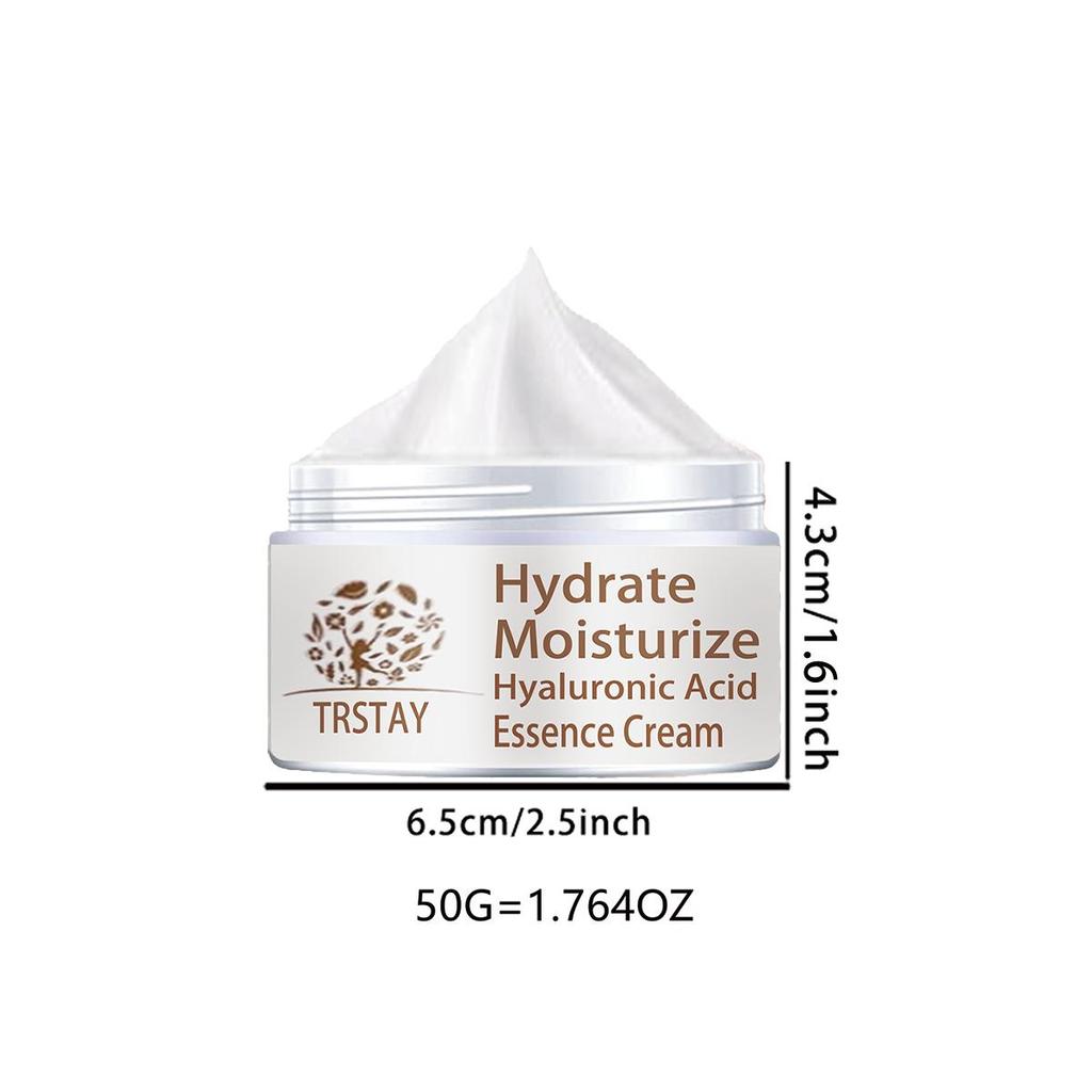 Face cream deeply nourishes skin, smoothes wrinkles, moisturizes and moisturizes