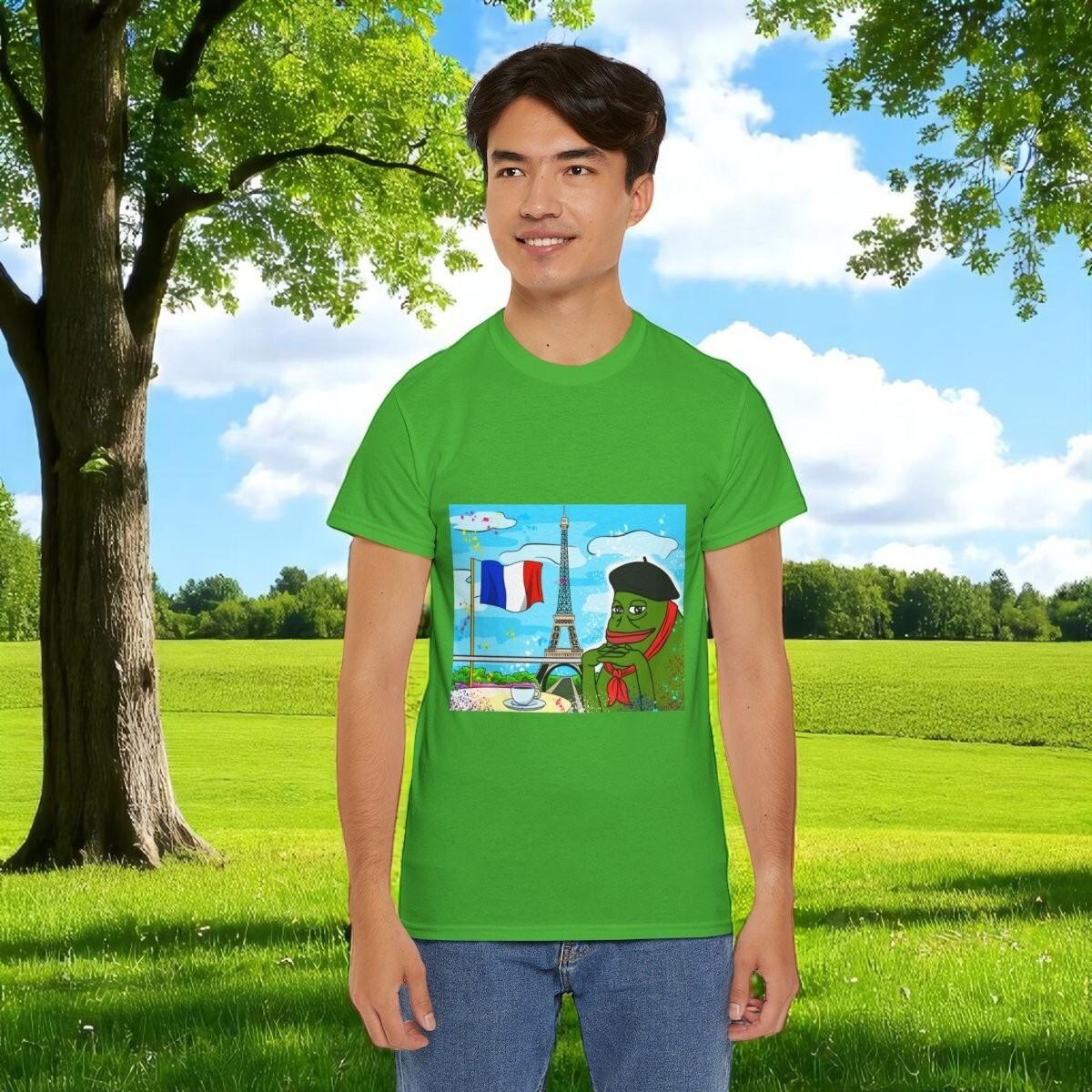 An American Frog in Paris T-Shirt Funny Sad Frog Pepe Tee Nostalgic Collectible XL