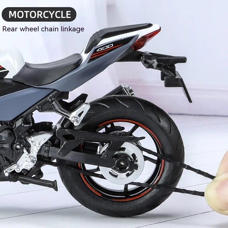 1/12 Scale Kawasaki 400 Motorcycle Die-cast Model - Sound & Light Effects - Authentic Details - Fun for Kids & Motorcycle Lovers