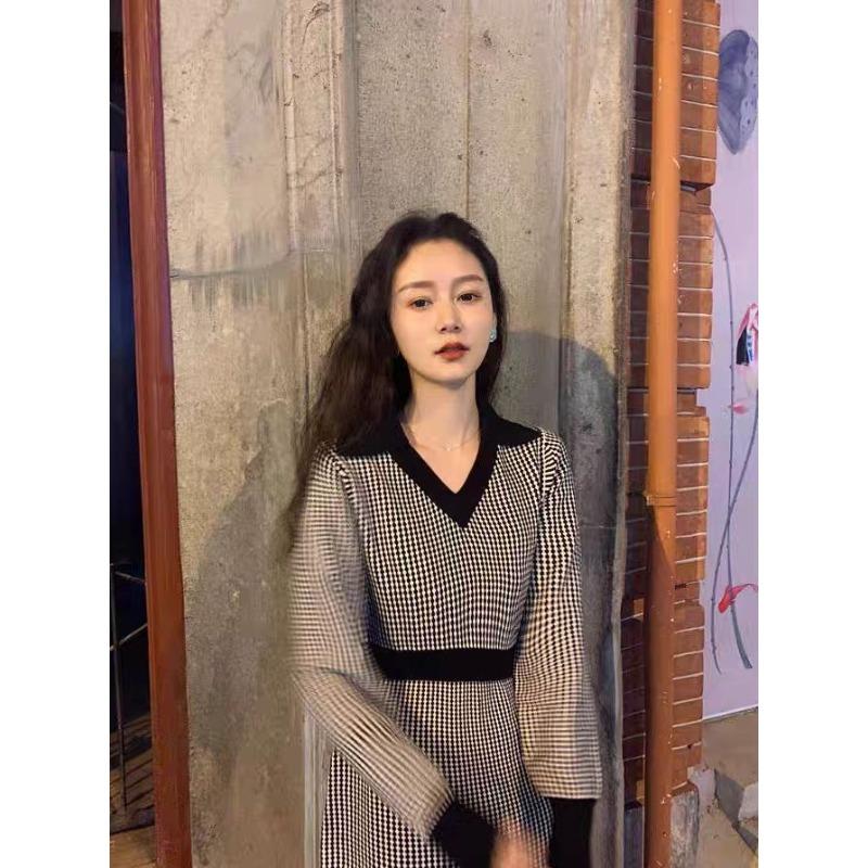 New autumn clothing waist temperament slim knee long dress V-neck knitted dress women's autumn and winter