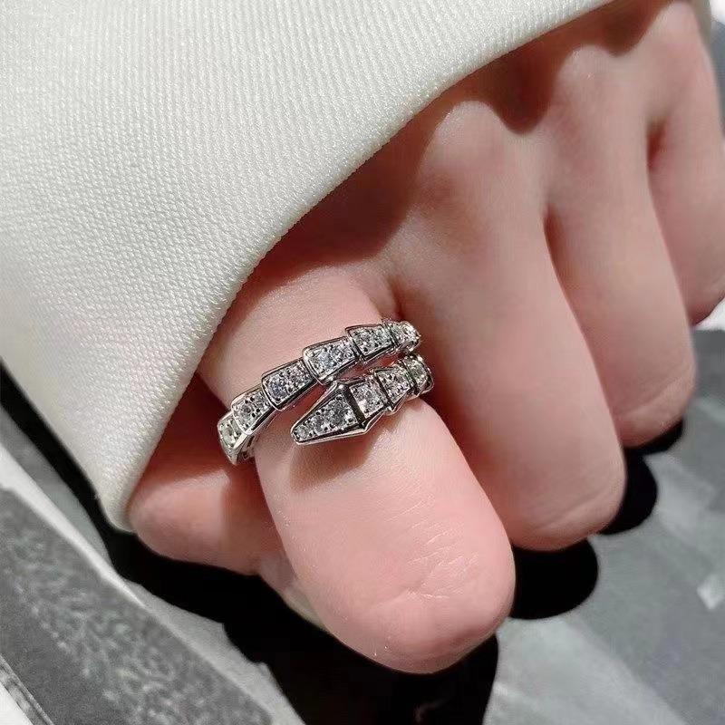 Electroplated Full Diamond Snake Bone Ring - Women's Chic White Mother-of-pearl Snake-shaped Open Ring