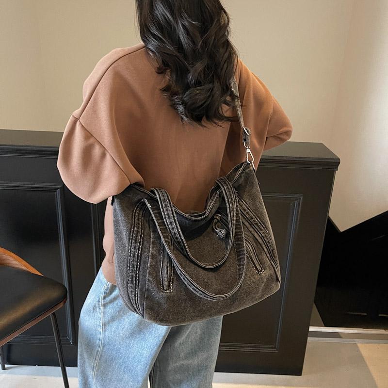 Denim Tote Bag Women's Large Capacity Commuting Shoulder Bag Crossbody Bag