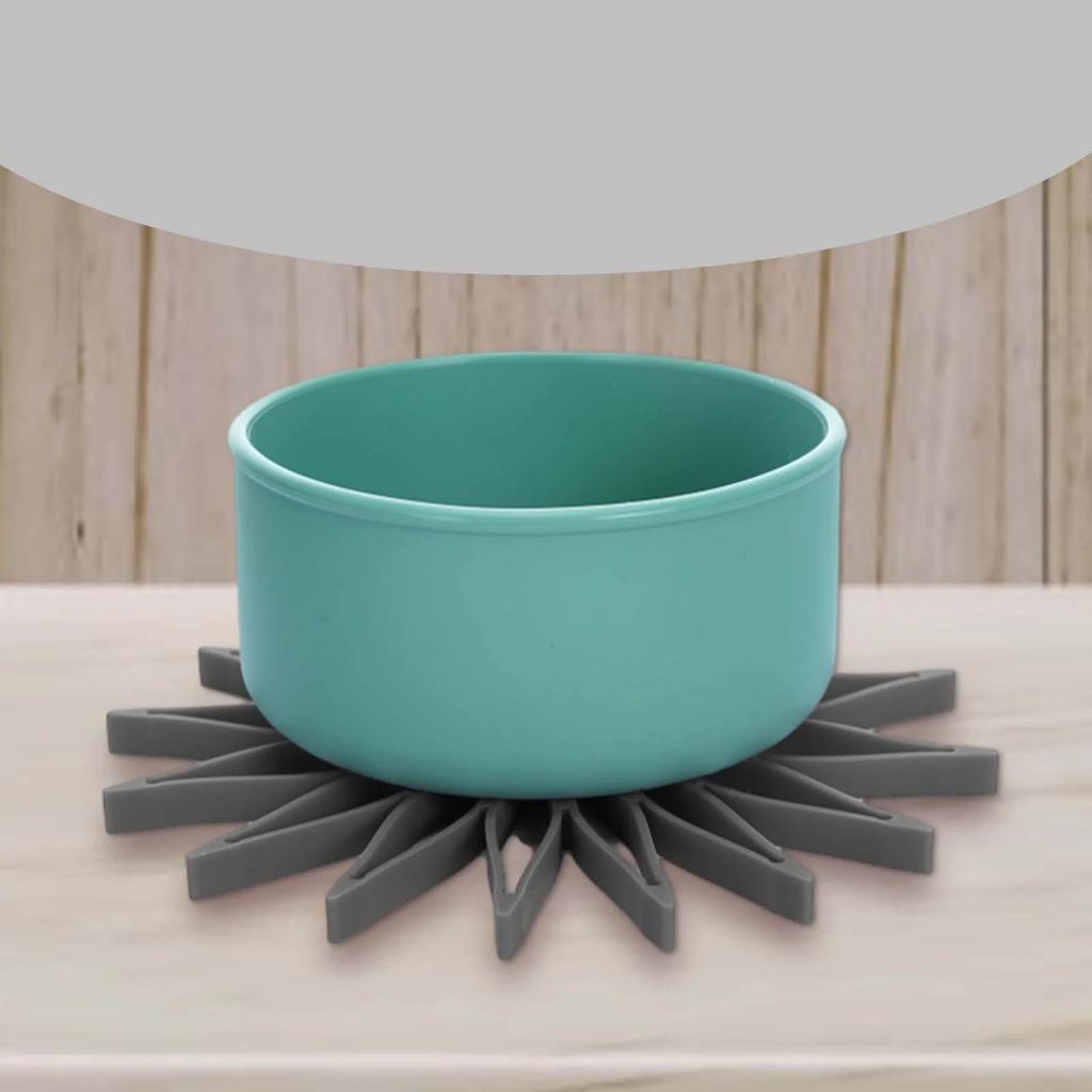 Hollow Out Flowers Silicone Coasters Heat Insulation Waterproof Anti-scald Mat Coaster Foldable Splicing Snap Design Home Cups