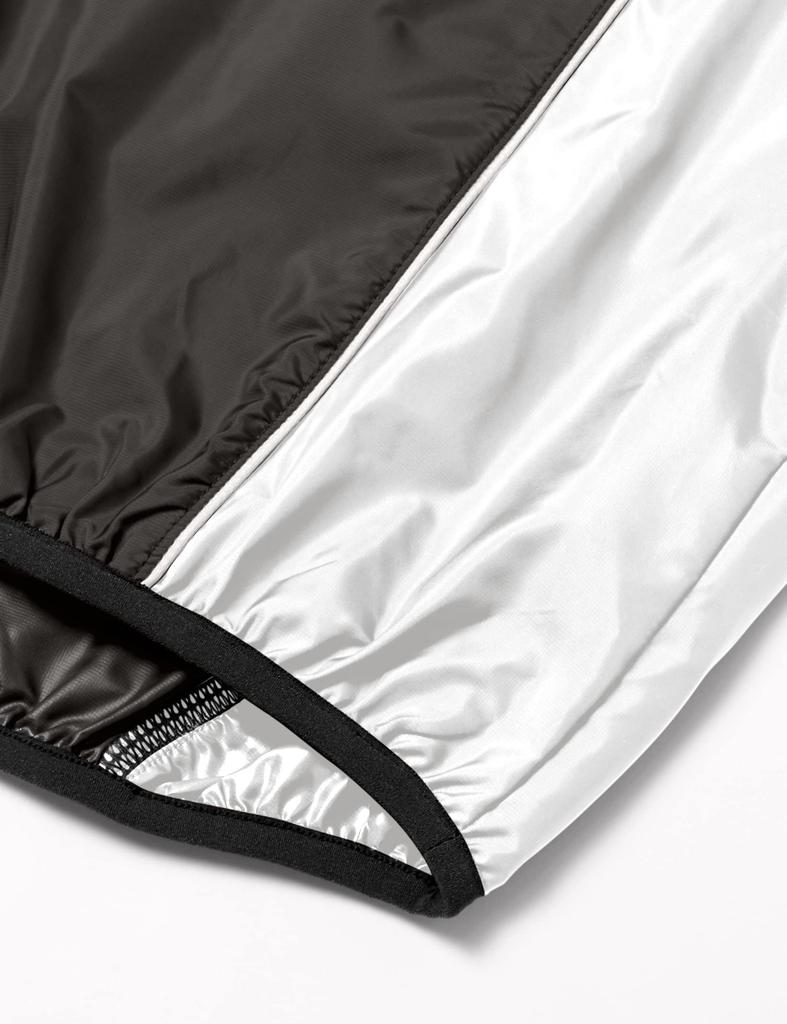 Umbro Soccer Windproof and Size 120 Windbreaker, Jacket, Water-Repellent, All-Season, Junior/Kids', Black/Silver (Amazon Exclusive),