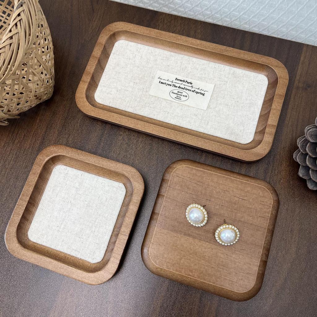Walnut Jewelry Tray: Pearl Necklace Storage & Linen-Style Display Stand for Props & Photography