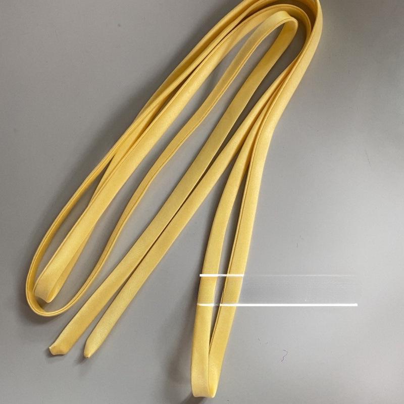 שמלת כלה מסאטן עם שרוכים, פפיון וסרט לשיער, עמידה ורב-תכליתית לכלה