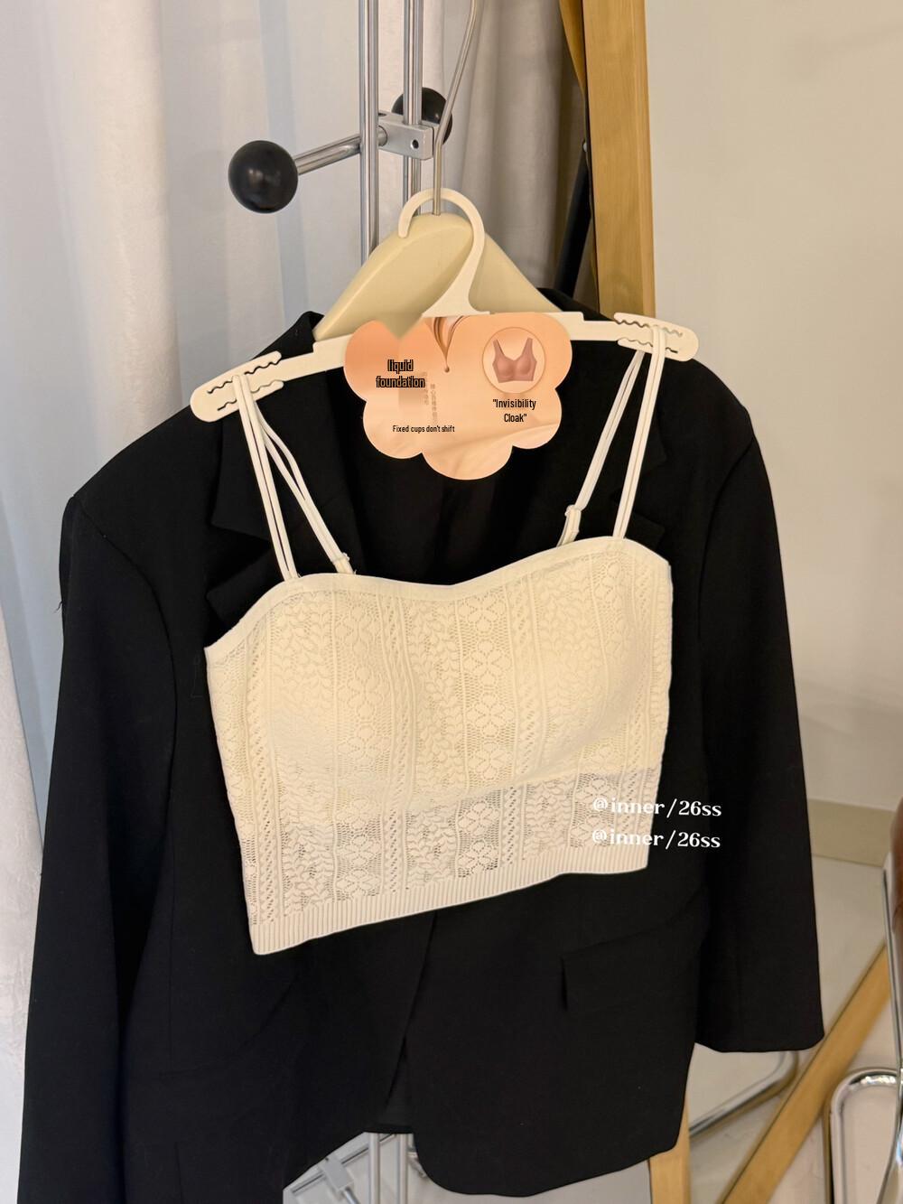 

Women s Lace Camisole: Layer or Wear Solo, Fixed Cups for Back Shaping, Knitted Hollow Strapless Design, 2026 Style. One size (80-125 jin)