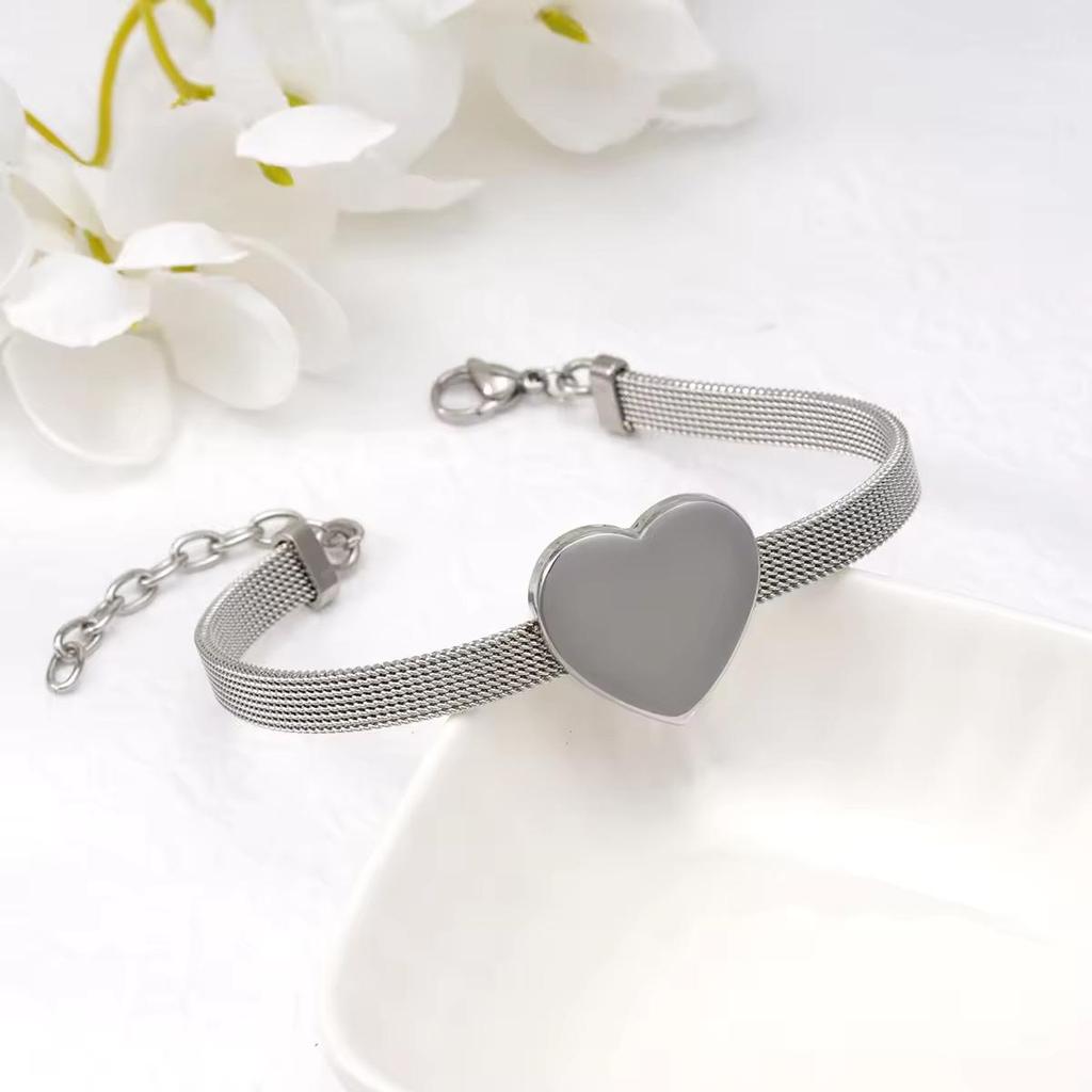 18K Gold Plated Three-Color Heart Mesh Bracelet
